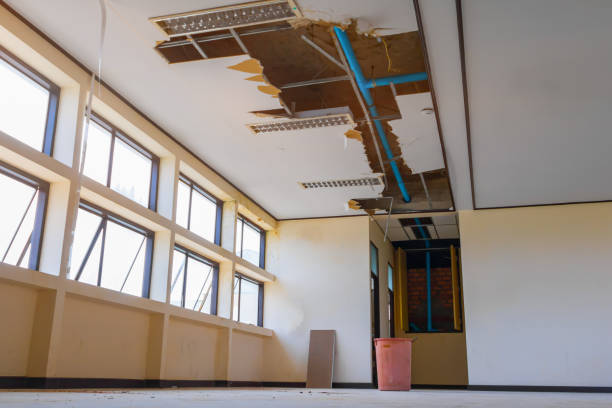Water damage restoration process in Kechi, KS